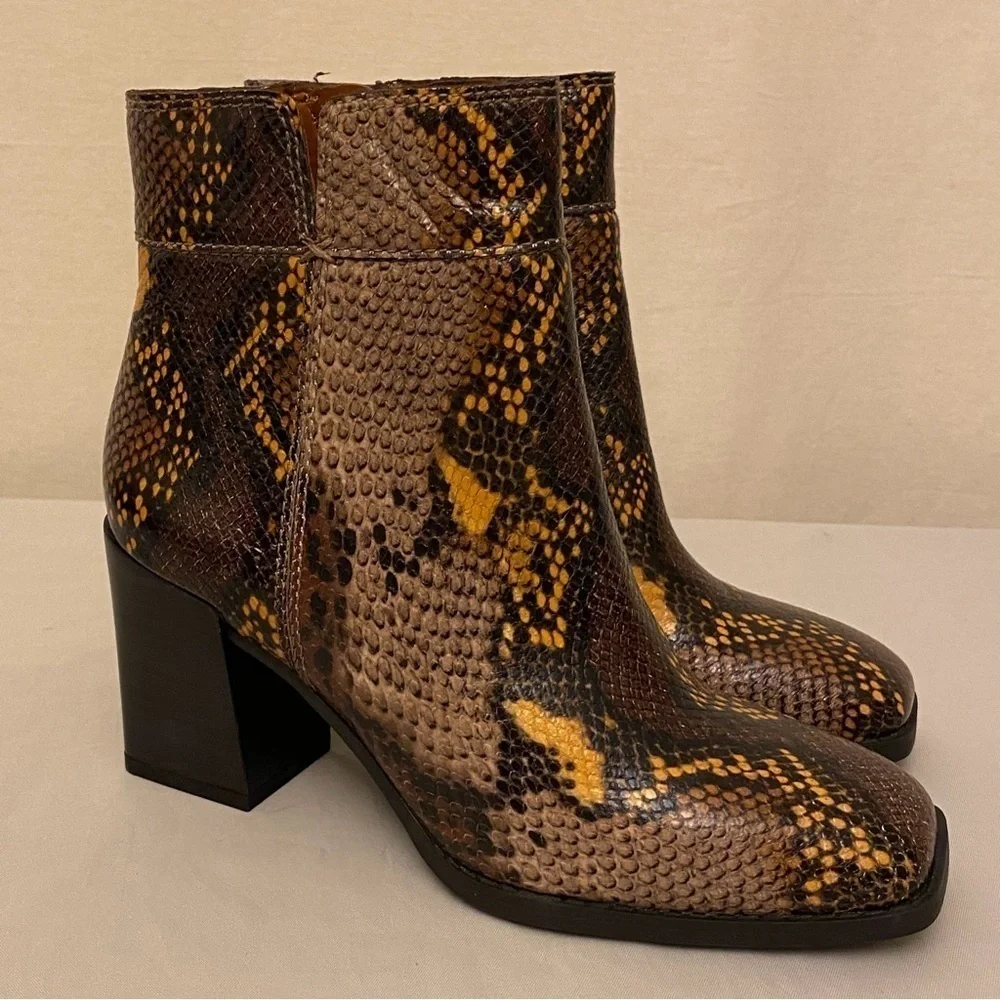 Franco Sarto Generous Snake Skin Print Ankle Boots Bootie Block Chunky Heels 6
